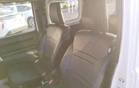 Suzuki Jimny, 2022 год, 1 550 000 рублей, 14 фотография