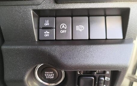 Suzuki Jimny, 2022 год, 1 550 000 рублей, 12 фотография