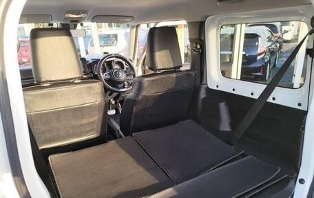 Suzuki Jimny, 2022 год, 1 550 000 рублей, 20 фотография