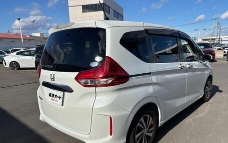 Honda Freed I, 2016 год, 900 000 рублей, 6 фотография