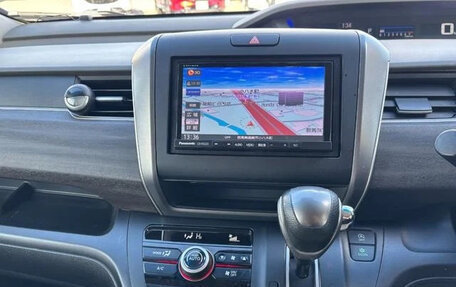 Honda Freed I, 2016 год, 900 000 рублей, 8 фотография