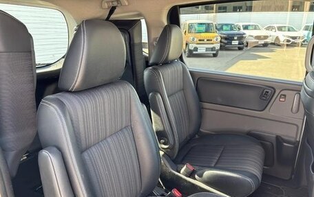 Honda Freed I, 2016 год, 900 000 рублей, 17 фотография