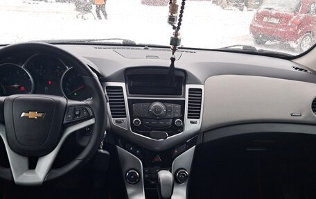 Chevrolet Cruze II, 2012 год, 780 000 рублей, 8 фотография