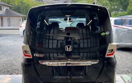 Honda Freed I, 2012 год, 800 000 рублей, 3 фотография