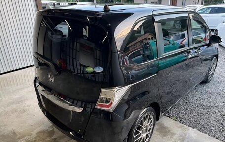 Honda Freed I, 2012 год, 800 000 рублей, 10 фотография