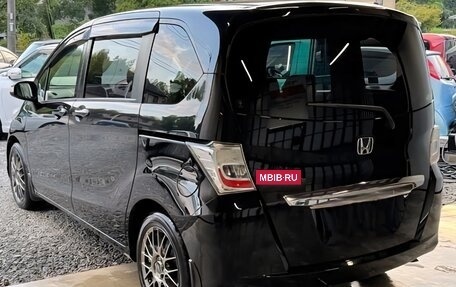 Honda Freed I, 2012 год, 800 000 рублей, 7 фотография