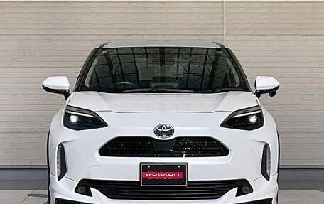 Toyota Yaris Cross, 2022 год, 1 357 000 рублей, 2 фотография