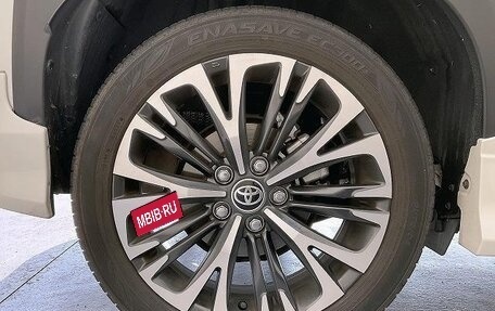 Toyota Yaris Cross, 2022 год, 1 357 000 рублей, 19 фотография