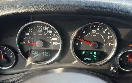 Jeep Wrangler, 2012 год, 3 000 000 рублей, 13 фотография