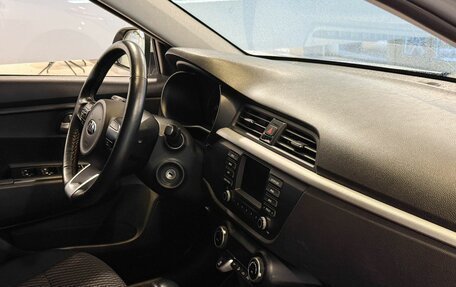 KIA Rio IV, 2019 год, 1 615 000 рублей, 8 фотография