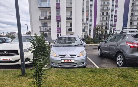 Mitsubishi Colt VI рестайлинг, 2002 год, 385 000 рублей, 2 фотография
