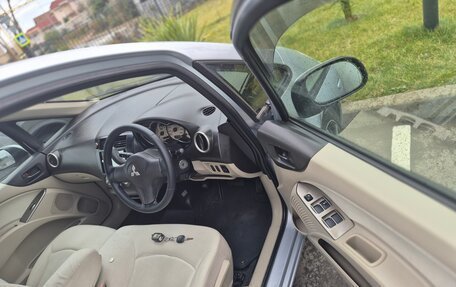 Mitsubishi Colt VI рестайлинг, 2002 год, 385 000 рублей, 8 фотография