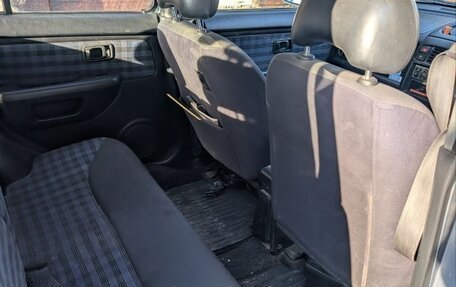 Nissan Cube II, 2000 год, 270 000 рублей, 12 фотография