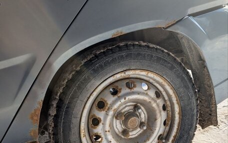 Nissan Cube II, 2000 год, 270 000 рублей, 19 фотография