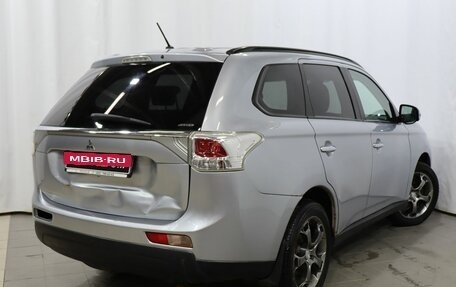 Mitsubishi Outlander III рестайлинг 3, 2012 год, 1 200 000 рублей, 4 фотография