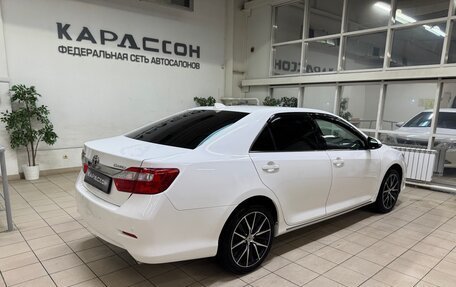 Toyota Camry, 2013 год, 1 720 000 рублей, 2 фотография