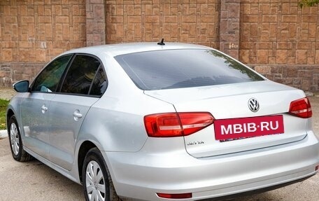 Volkswagen Jetta VI, 2015 год, 810 000 рублей, 4 фотография