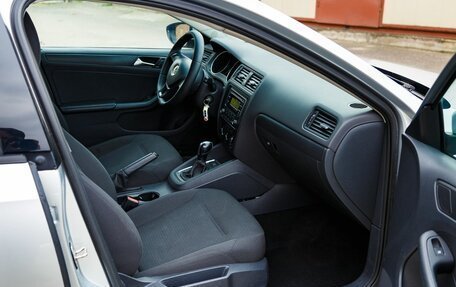 Volkswagen Jetta VI, 2015 год, 810 000 рублей, 12 фотография