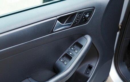 Volkswagen Jetta VI, 2015 год, 810 000 рублей, 17 фотография