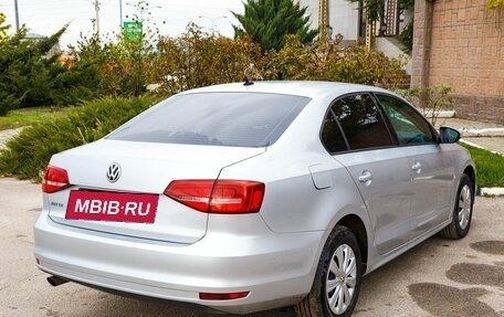 Volkswagen Jetta VI, 2015 год, 810 000 рублей, 6 фотография