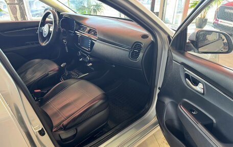 KIA Rio IV, 2018 год, 1 089 000 рублей, 15 фотография