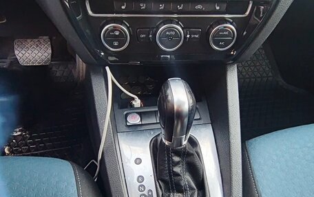 Volkswagen Jetta VI, 2013 год, 950 000 рублей, 6 фотография