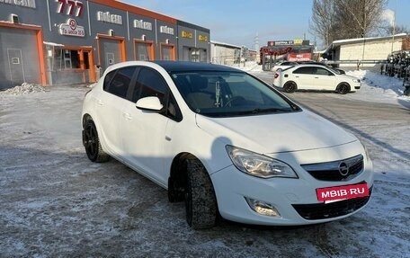 Opel Astra J, 2012 год, 750 000 рублей, 2 фотография