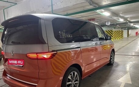 Volkswagen Multivan, 2021 год, 8 300 000 рублей, 2 фотография