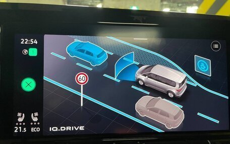 Volkswagen Multivan, 2021 год, 8 300 000 рублей, 12 фотография