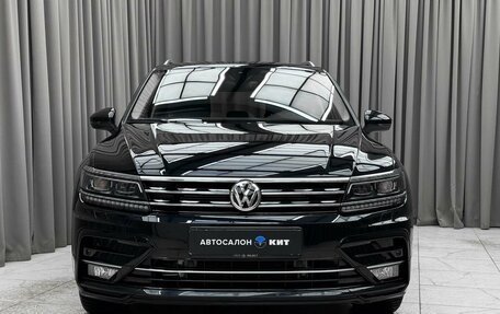 Volkswagen Tiguan II, 2020 год, 3 629 000 рублей, 2 фотография