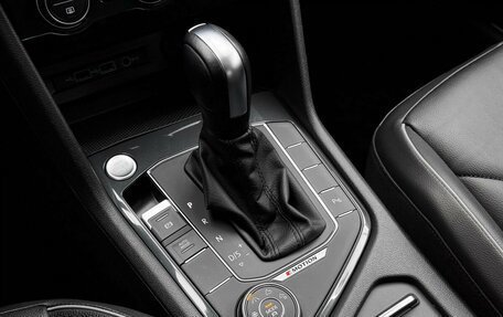 Volkswagen Tiguan II, 2020 год, 3 629 000 рублей, 16 фотография