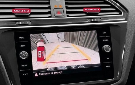 Volkswagen Tiguan II, 2020 год, 3 629 000 рублей, 13 фотография