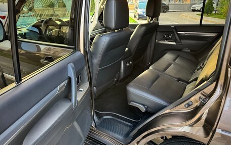 Mitsubishi Pajero IV, 2014 год, 3 250 000 рублей, 15 фотография