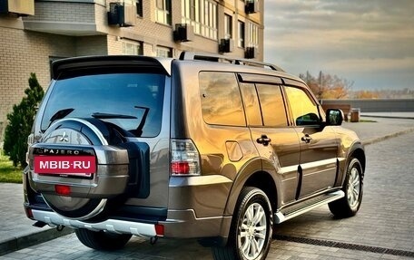 Mitsubishi Pajero IV, 2014 год, 3 250 000 рублей, 10 фотография