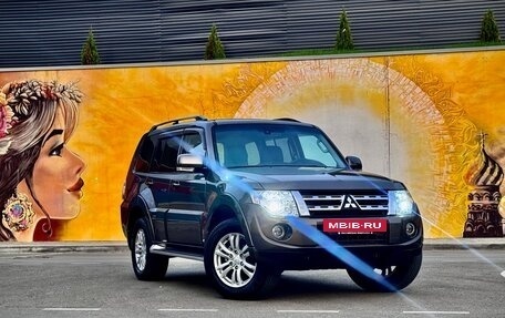 Mitsubishi Pajero IV, 2014 год, 3 250 000 рублей, 32 фотография