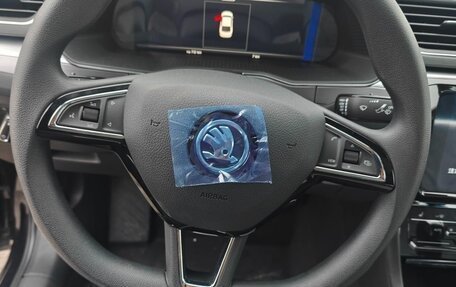 Skoda Superb III рестайлинг, 2025 год, 2 615 000 рублей, 9 фотография