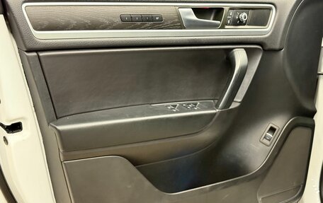 Volkswagen Touareg III, 2014 год, 2 275 000 рублей, 21 фотография