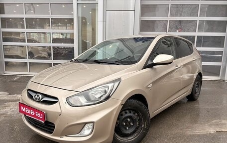 Hyundai Solaris II рестайлинг, 2012 год, 679 000 рублей, 1 фотография