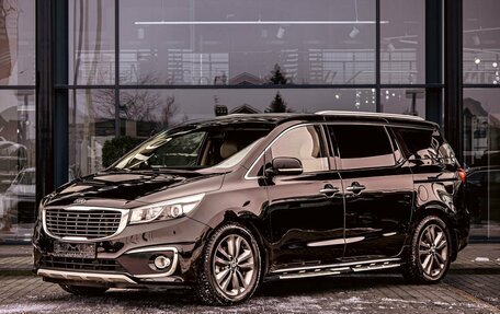 KIA Carnival III, 2017 год, 2 295 000 рублей, 1 фотография