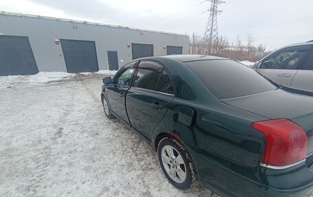 Toyota Avensis III рестайлинг, 2005 год, 750 000 рублей, 5 фотография