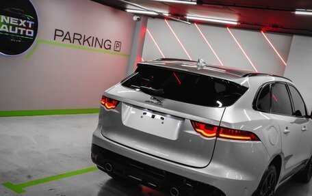 Jaguar F-Pace, 2017 год, 3 250 000 рублей, 14 фотография