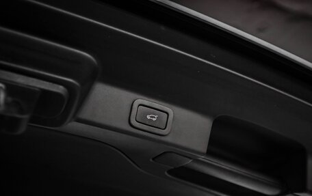 Jaguar F-Pace, 2017 год, 3 250 000 рублей, 35 фотография