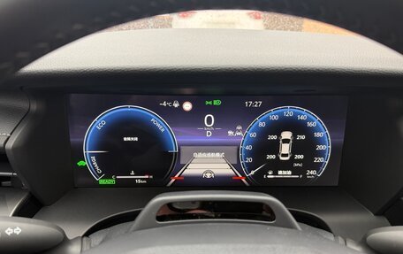 Toyota Camry, 2025 год, 4 200 000 рублей, 8 фотография