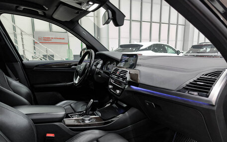 BMW X3, 2018 год, 3 250 000 рублей, 11 фотография