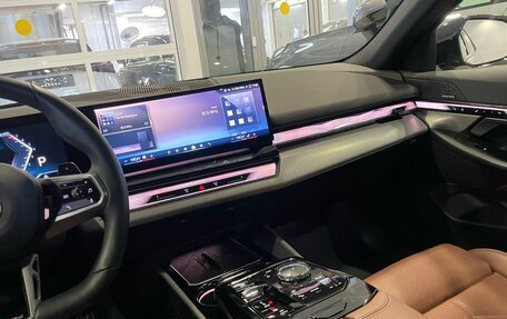 BMW 5 серия, 2024 год, 8 197 000 рублей, 21 фотография