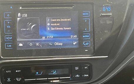 Toyota Corolla, 2018 год, 1 850 000 рублей, 14 фотография