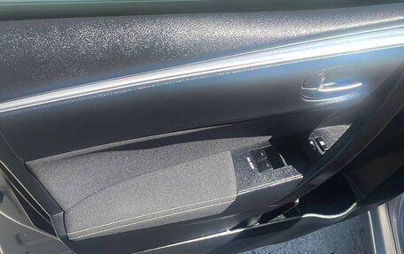 Toyota Corolla, 2018 год, 1 850 000 рублей, 17 фотография