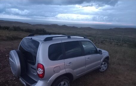 Chevrolet Niva I рестайлинг, 2013 год, 700 000 рублей, 4 фотография