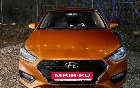 Hyundai Solaris II рестайлинг, 2017 год, 1 400 000 рублей, 3 фотография