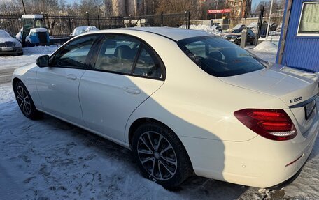 Mercedes-Benz E-Класс, 2016 год, 2 250 000 рублей, 6 фотография